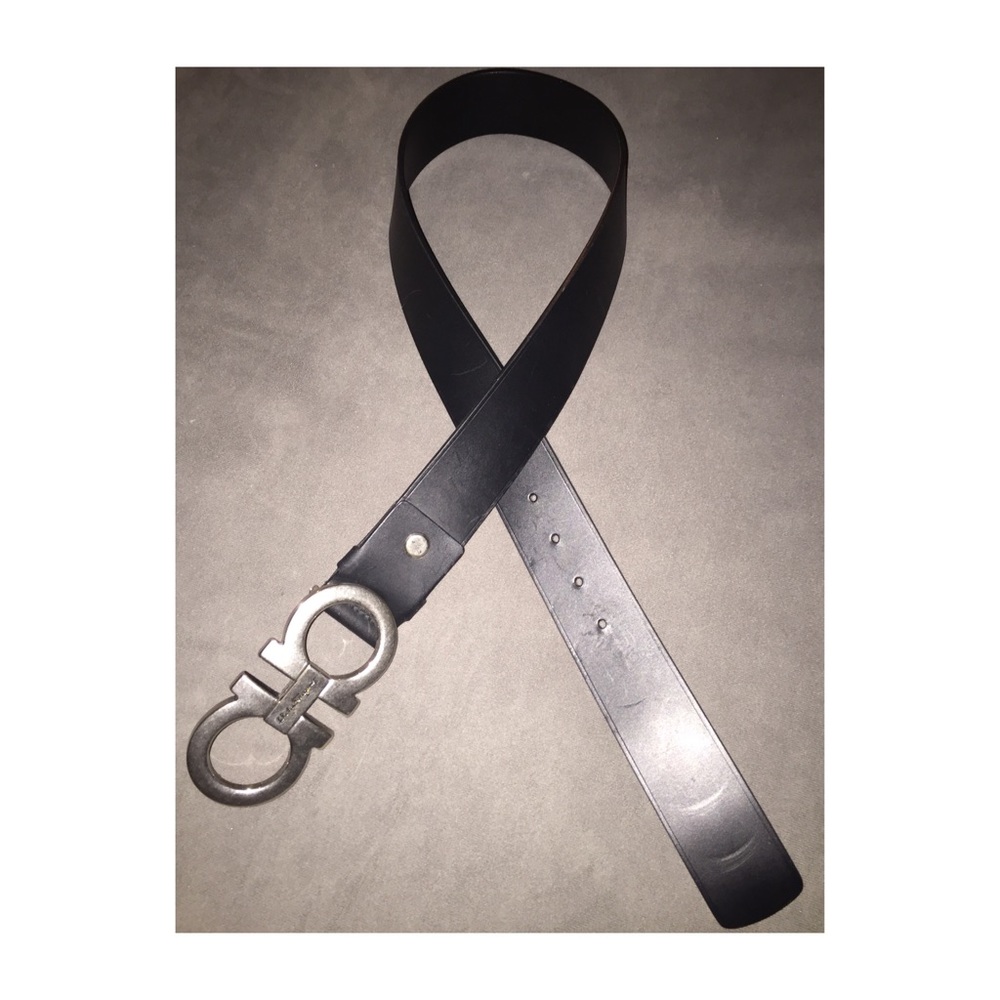 Men’s black ferragamo belt